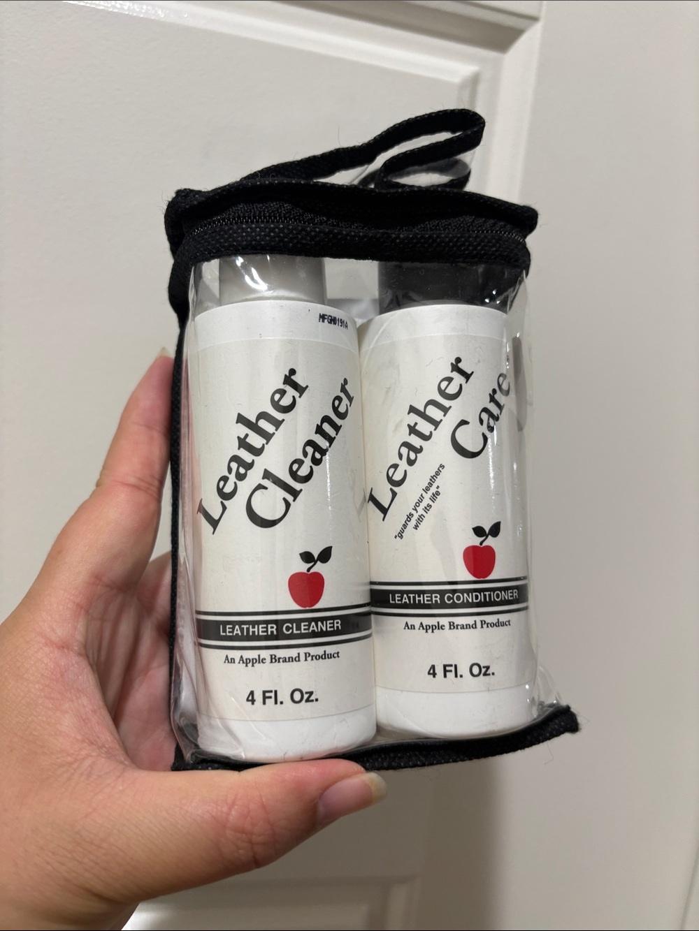 Apple Brand Leather Cleaning Kit